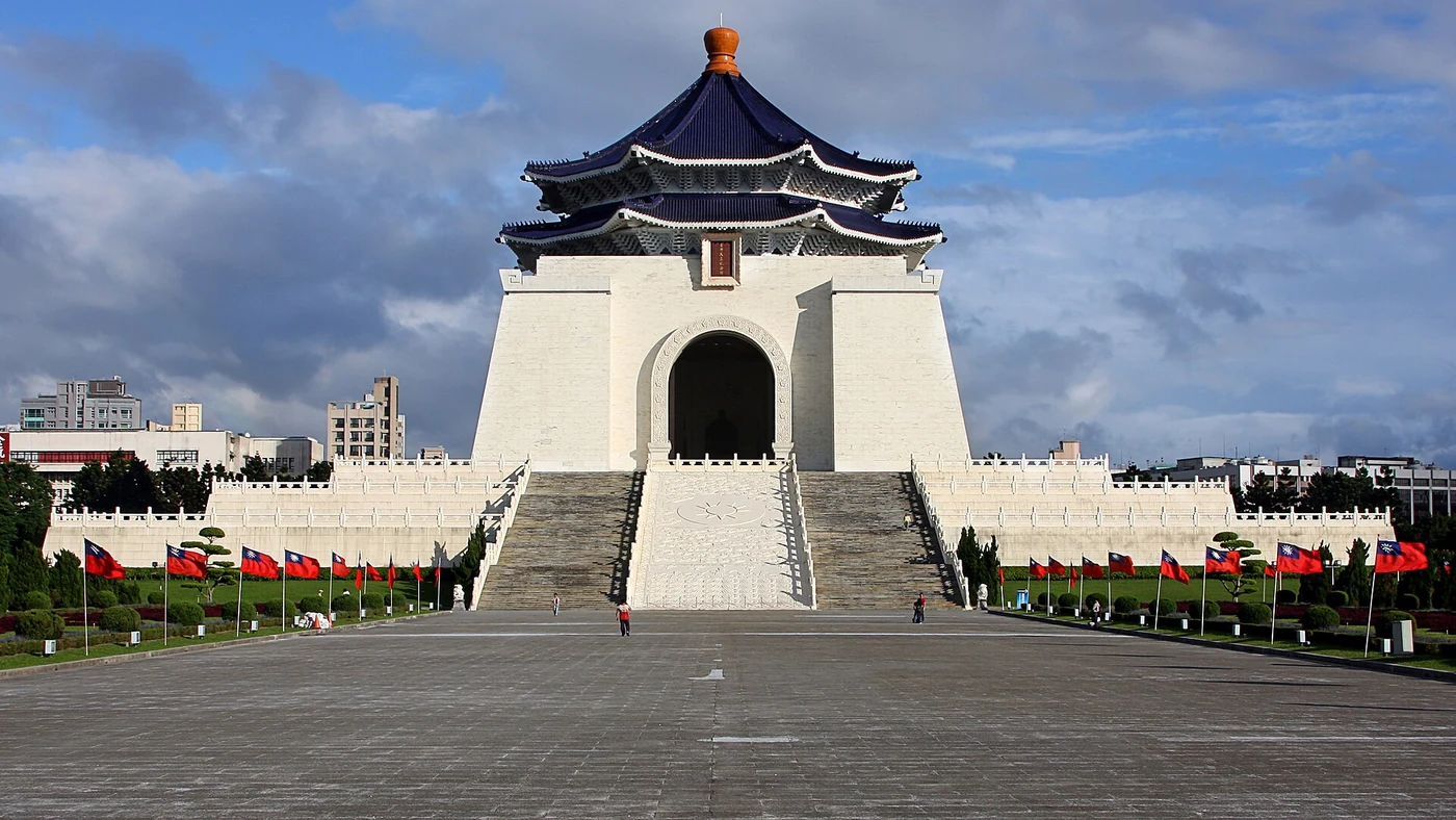 Chiang Kai-shek Memorial Hall beneath a blue sky in Taipei